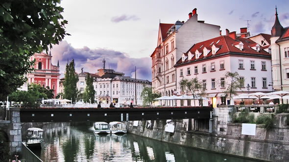 Ljubljanica River in Ljubljana, Slovenia. Photo: flickr/FromTheNorth